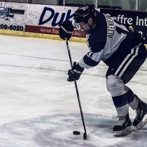 Image post by @tommiemhockey on Instagram