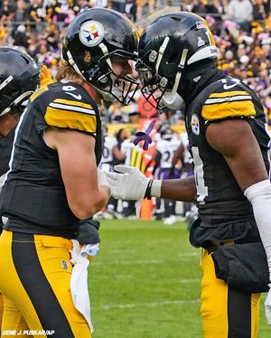 Image post by @lossteelers on Instagram