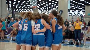 Video post by @tfnsrun4roses on Twitter