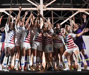 Image post by @ChristenPress on Twitter
