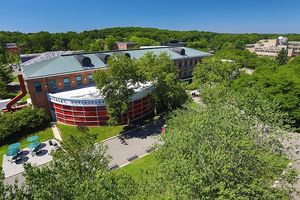 Image post by @stonybrooku on Instagram