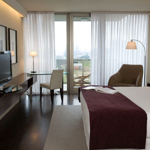 Image post by @hotelmadero on Instagram