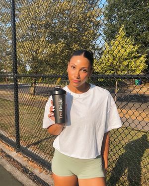 Image post by @lilydiann on Instagram