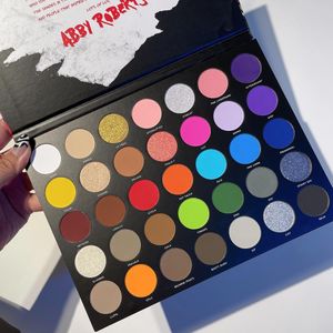 Image post by @morphebrushes on Instagram