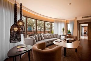Image post by @hotelmadero on Instagram