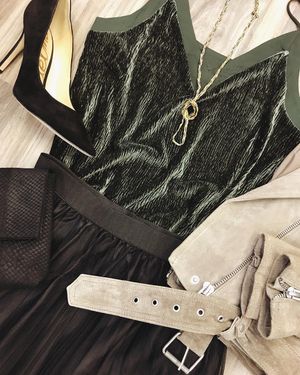 Image post by @shopoutoftown on Instagram