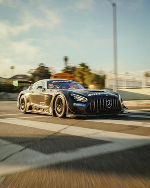 Image post by @race.service on Instagram