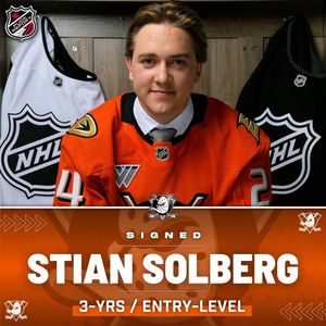 Image post by @puckreportnhl on Instagram