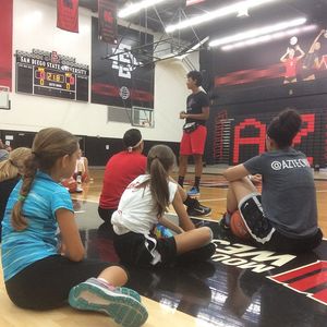 Image post by @aztecwbb on Instagram