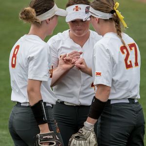 Image post by @iowastatesoftball on Instagram
