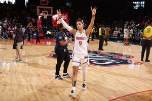 Image post by @t__cloud9 on Instagram