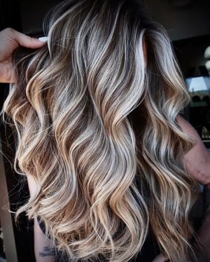 Image post by @behindthechair_com on Instagram