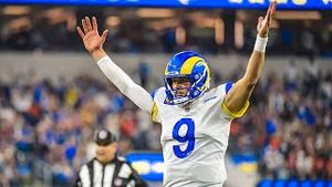 Video post by @los angeles rams on YouTube