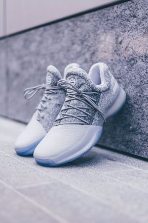 Image post by @adidasHoops on Twitter