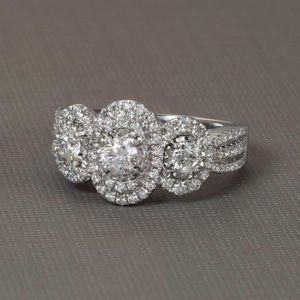 Image post by @helzbergdiamonds on Instagram