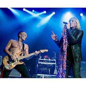 Image post by @defleppard on Instagram