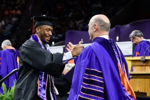 Image post by @ClemsonPrez on Twitter