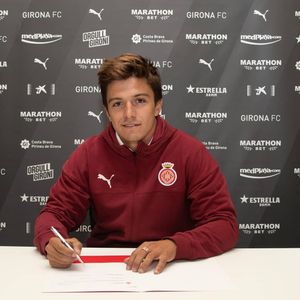 Image post by @gironafc on Instagram