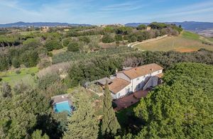 Image post by @christiesrealestate on Instagram
