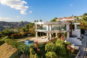 Image post by @christiesrealestate on Instagram