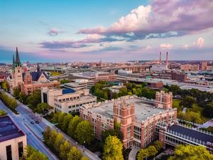 Image post by @marquetteu on Instagram