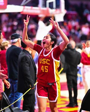 Image post by @uscwbb on Instagram
