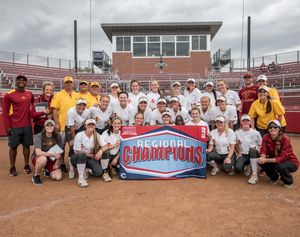 Image post by @iowastatesoftball on Instagram