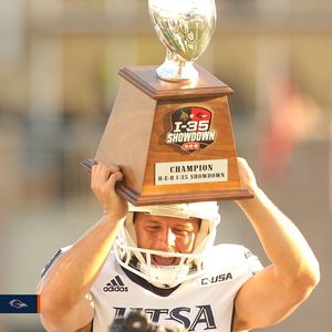 Image post by @utsaftbl on Instagram