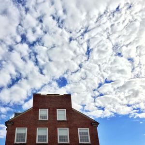 Image post by @denisonu on Instagram