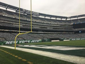 Image post by @metlifestadium on Instagram