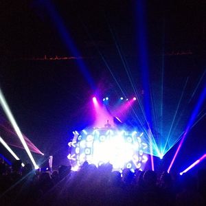 Image post by @thewarfield on Instagram
