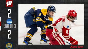 Image post by @BadgerMHockey on Twitter