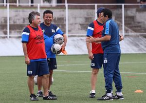 Image post by @laselecta_slv on Instagram