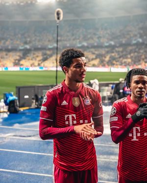 Image post by @fcbayern on Instagram