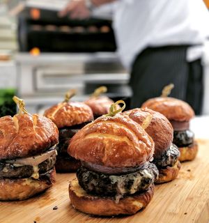 Image post by @kalamazoogrills on Instagram