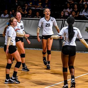 Image post by @ucf.volleyball on Instagram