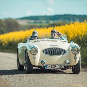 Image post by @bonhamscars on Instagram