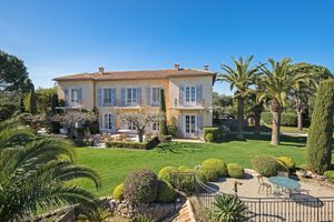 Image post by @christiesrealestate on Instagram