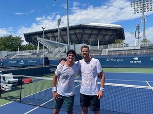 Image post by @uscmenstennis on Instagram