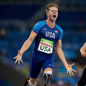 Image post by @hunterwoodhall on Instagram