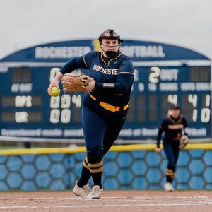 Image post by @flosoftball on Instagram