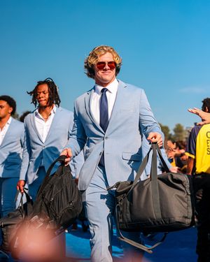 Image post by @uclafootball on Instagram