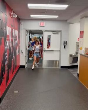 Image post by @stagswomenslax on Instagram