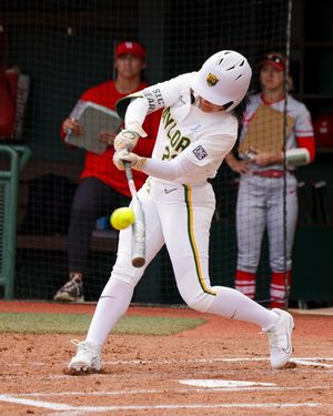 Image post by @baylorsoftball on Instagram