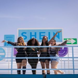 Image post by @shein_us on Instagram