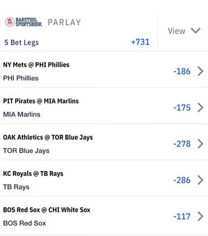 Image post by @stoolpresidente on Twitter