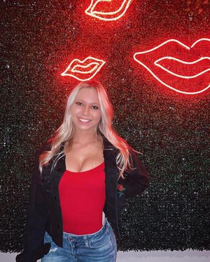 Image post by @xo_taco on Instagram