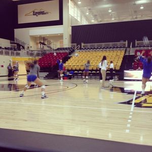 Image post by @fgcu_vb on Instagram