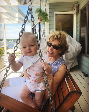 Image post by @laraleatrump on Instagram