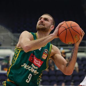 Image post by @basketballaus on Instagram